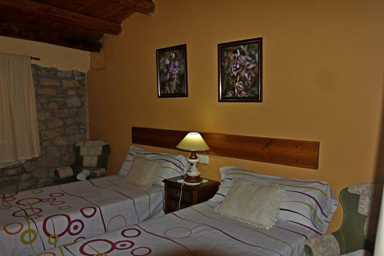 Affittacamere Casa Oliban Arbaniés Esterno foto