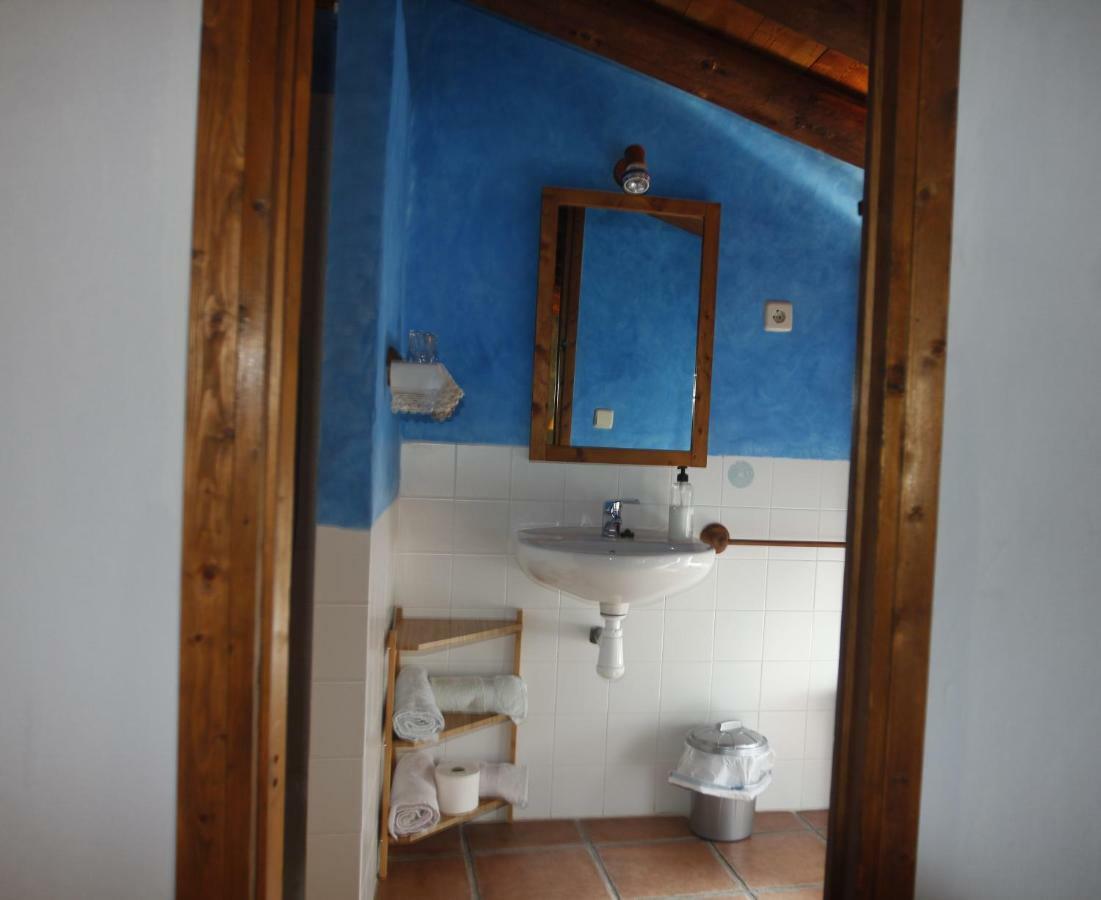 Affittacamere Casa Oliban Arbaniés Esterno foto