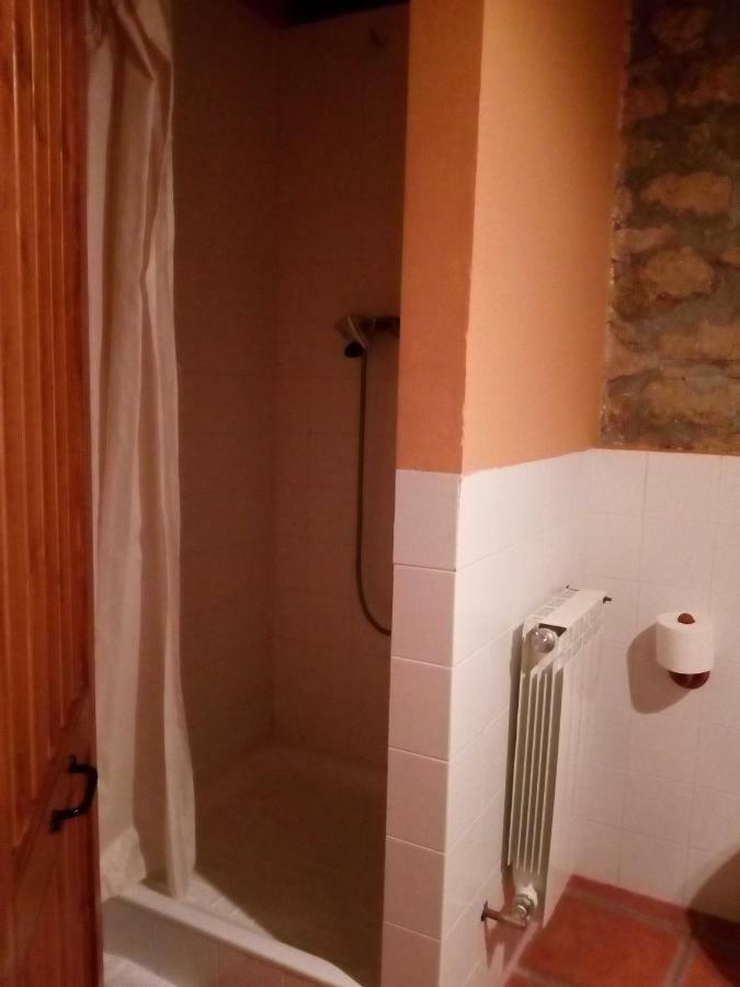 Affittacamere Casa Oliban Arbaniés Esterno foto